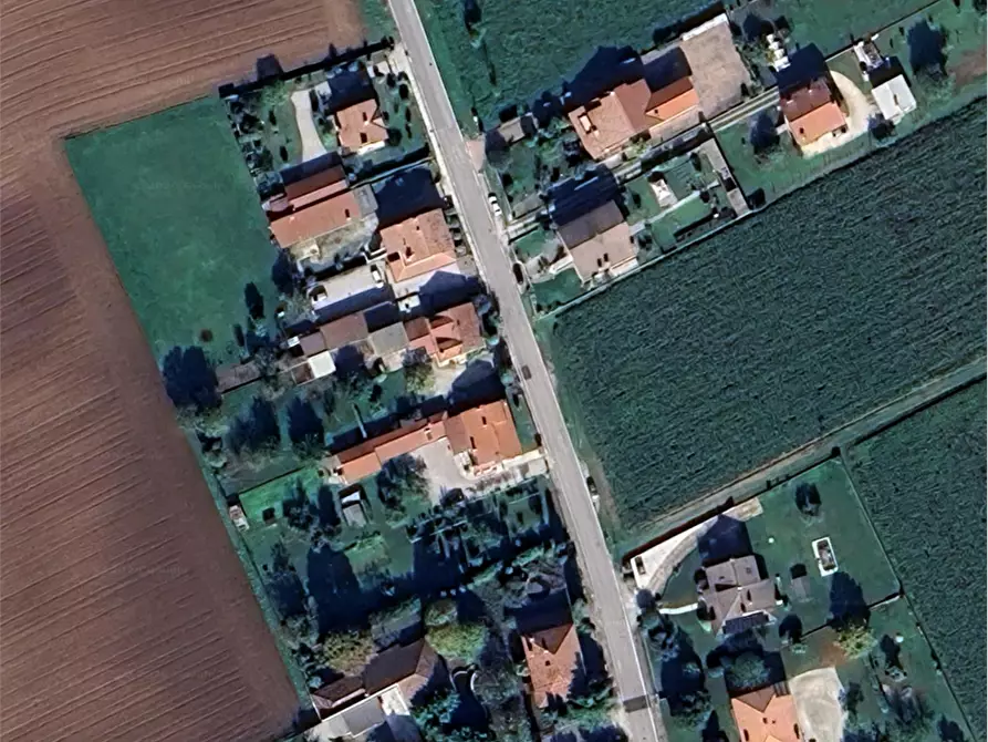 Immagine 21 di Casa indipendente in vendita  in Via Roma a Chiopris Viscone