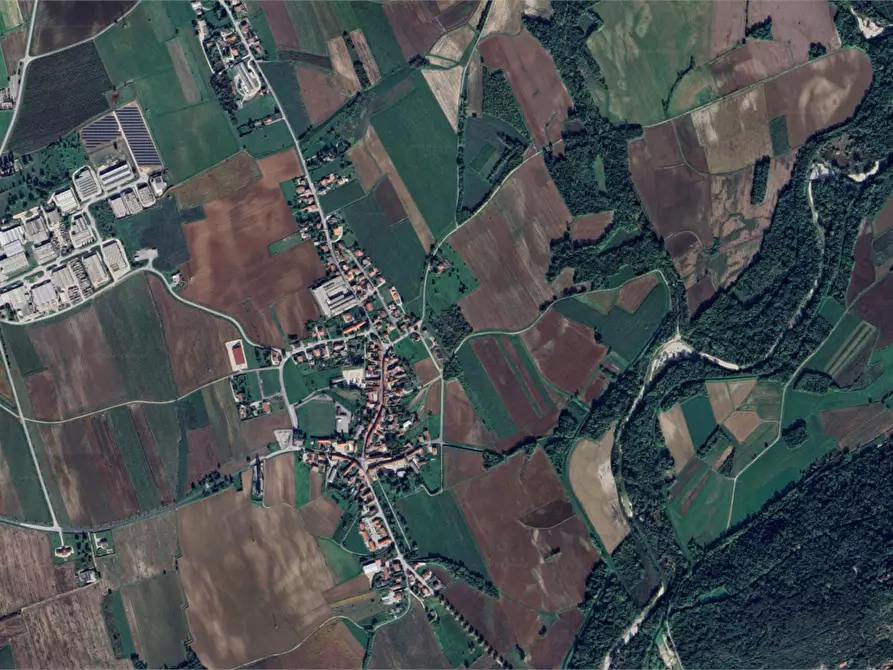 Immagine 23 di Casa indipendente in vendita  in Via Roma a Chiopris Viscone