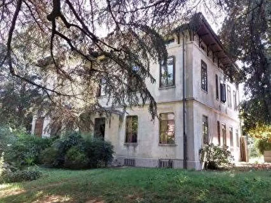 Immagine 1 di Appartamento in vendita  in Via Riva di Magré  a Schio