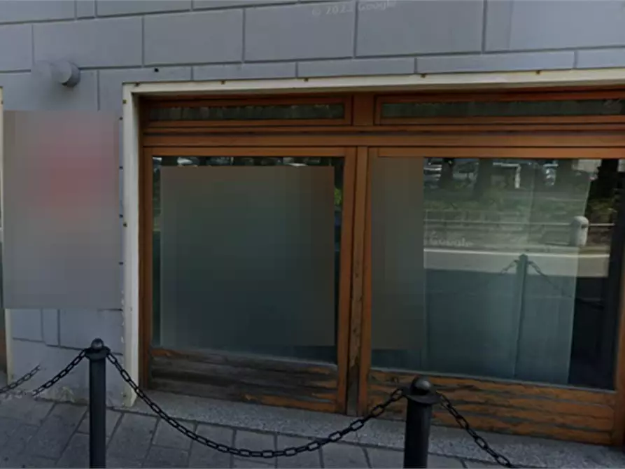 Immagine 9 di Negozio in vendita  in Via E. Schivardi a Romano Di Lombardia