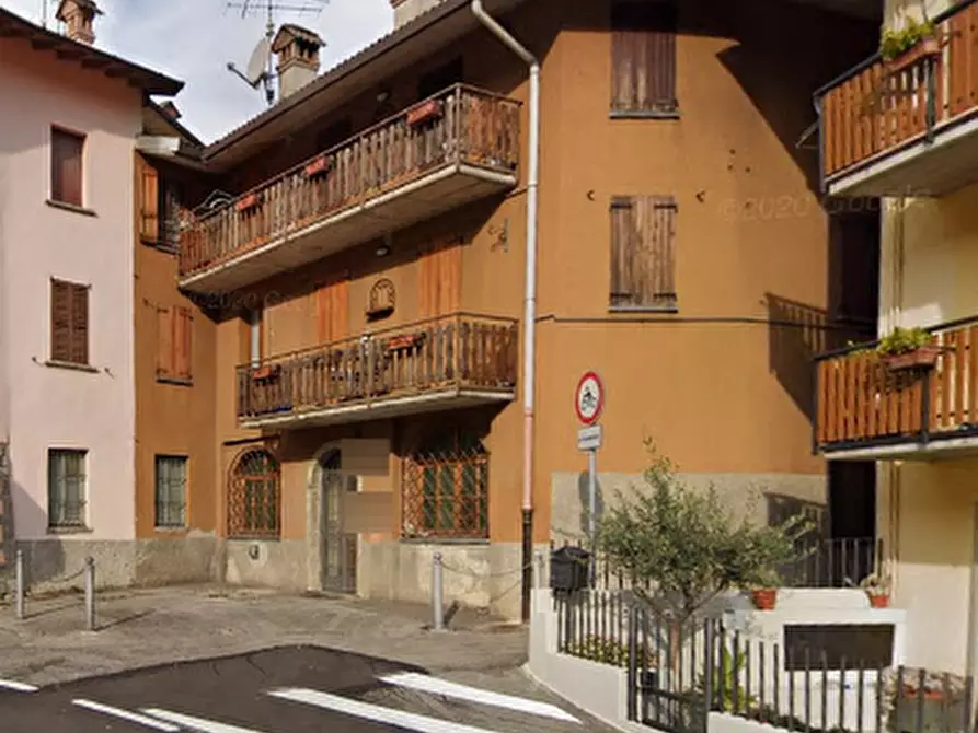 Immagine 2 di Appartamento in vendita  in Via Centro  a Zogno