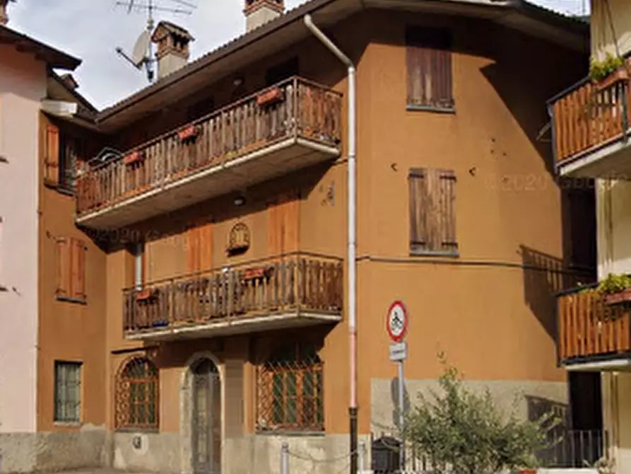 Immagine 9 di Appartamento in vendita  in Via Centro  a Zogno