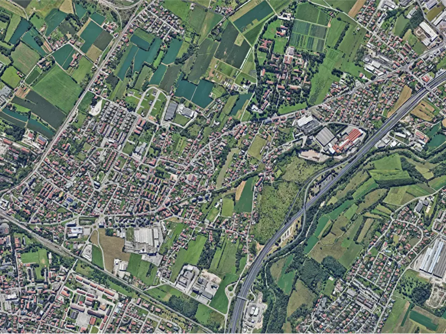 Immagine 19 di Porzione di casa in vendita  in Via San Pietro a Udine