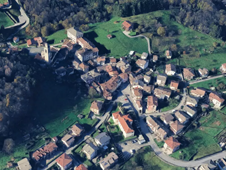 Immagine 6 di Garage in vendita  in Via Centro  a Zogno