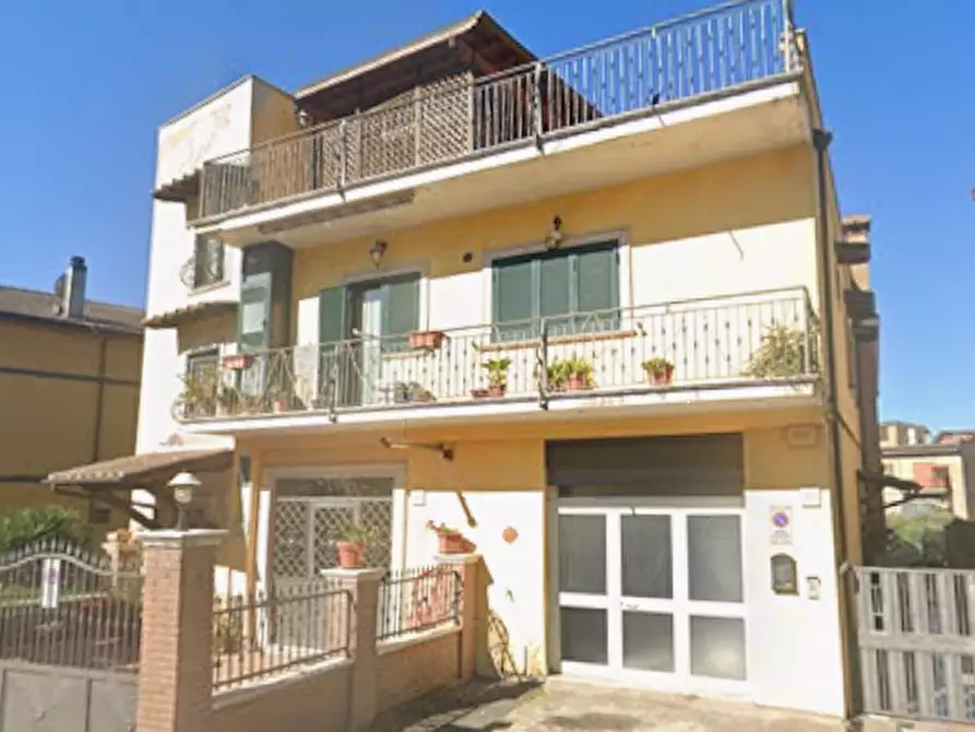 Immagine 8 di Appartamento in vendita  in Via Enrico Toti a San Cesareo