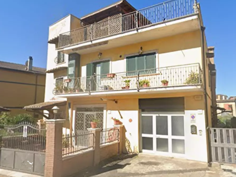 Immagine 10 di Appartamento in vendita  in Via Enrico Toti a San Cesareo