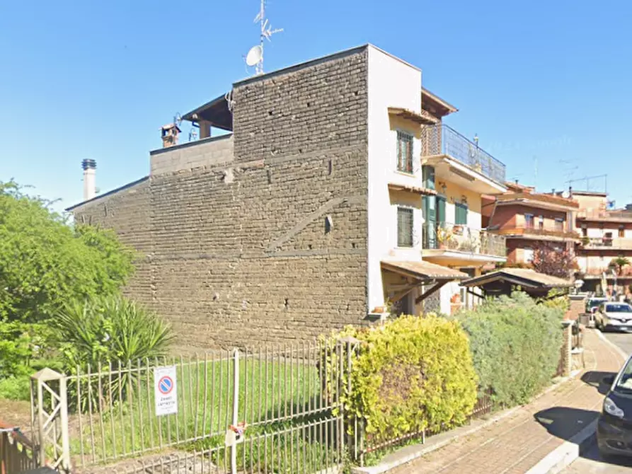 Immagine 13 di Appartamento in vendita  in Via Enrico Toti a San Cesareo