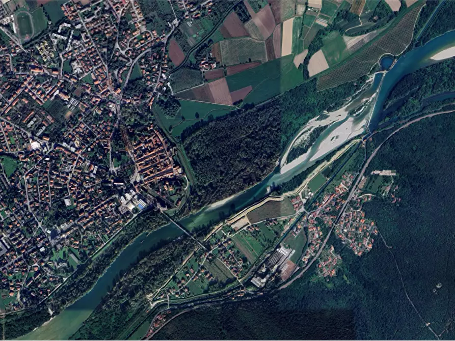 Immagine 15 di Appartamento in vendita  in Via Cesare Battisti  a Gradisca D'isonzo