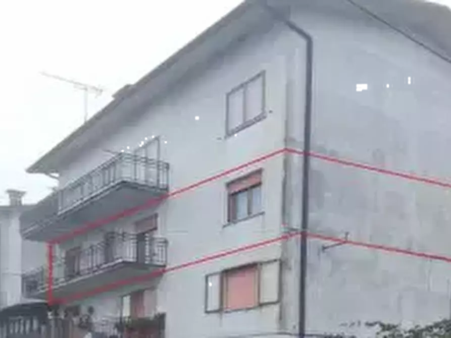 Immagine 2 di Appartamento in vendita  in Via Chiesa di Cerealto  a Valdagno