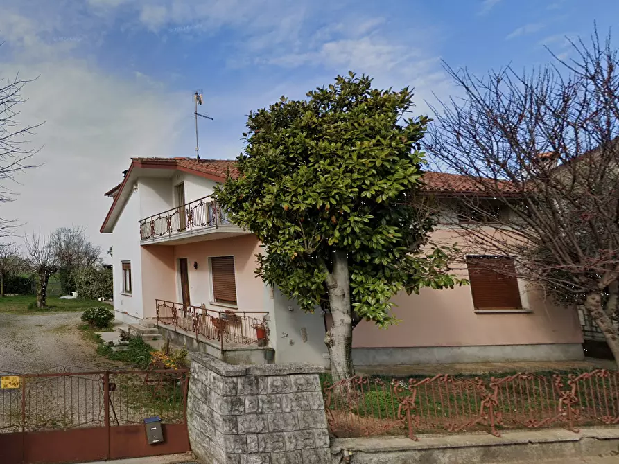 Immagine 28 di Casa indipendente in vendita  in Via Roma a Chiopris Viscone