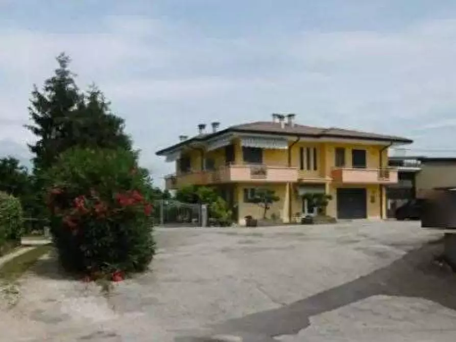 Immagine 5 di Laboratorio in vendita  in Via Broggia  a Arzignano