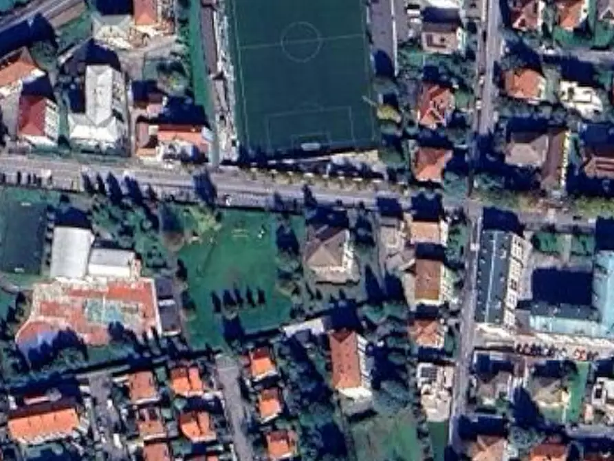 Immagine 10 di Negozio in vendita  in Via Milano a Treviglio