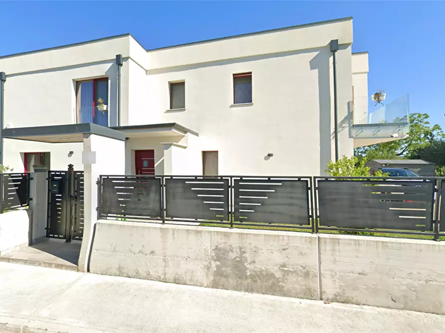 Immagine 13 di Casa bifamiliare in vendita  in Via San Vito a Ronchi Dei Legionari