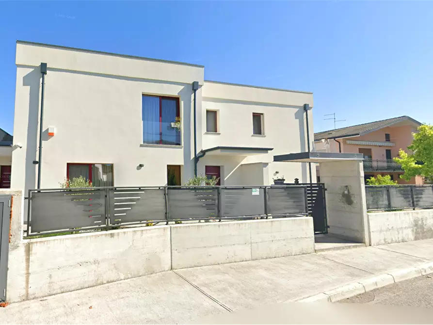 Immagine 15 di Casa bifamiliare in vendita  in Via San Vito a Ronchi Dei Legionari