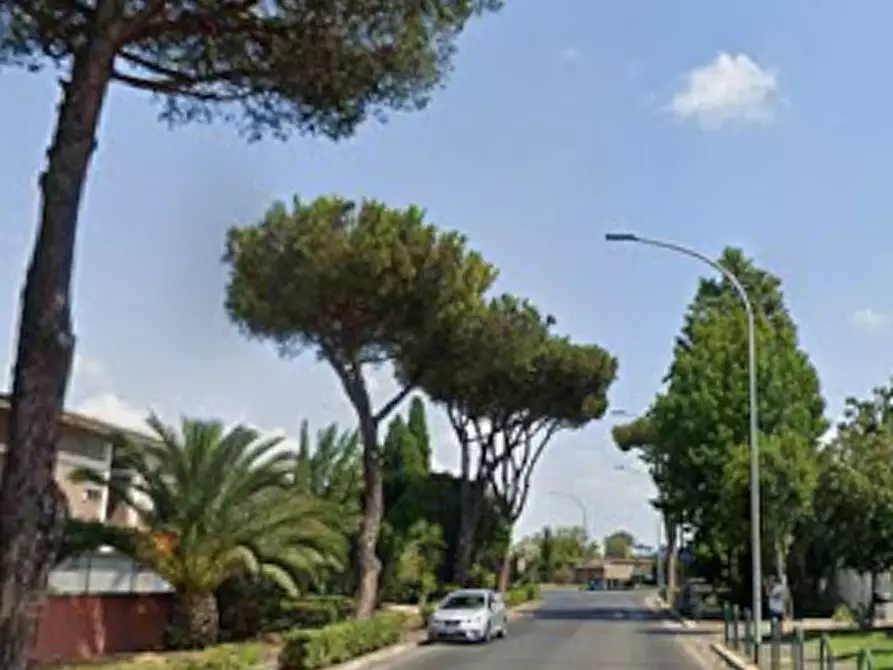 Immagine 3 di Porzione di casa in vendita  in Via Eschilo a Roma