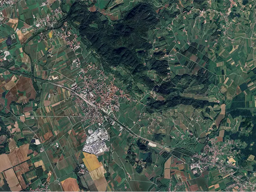 Immagine 6 di Terreno agricolo in vendita  in Località Cormons a Cormons