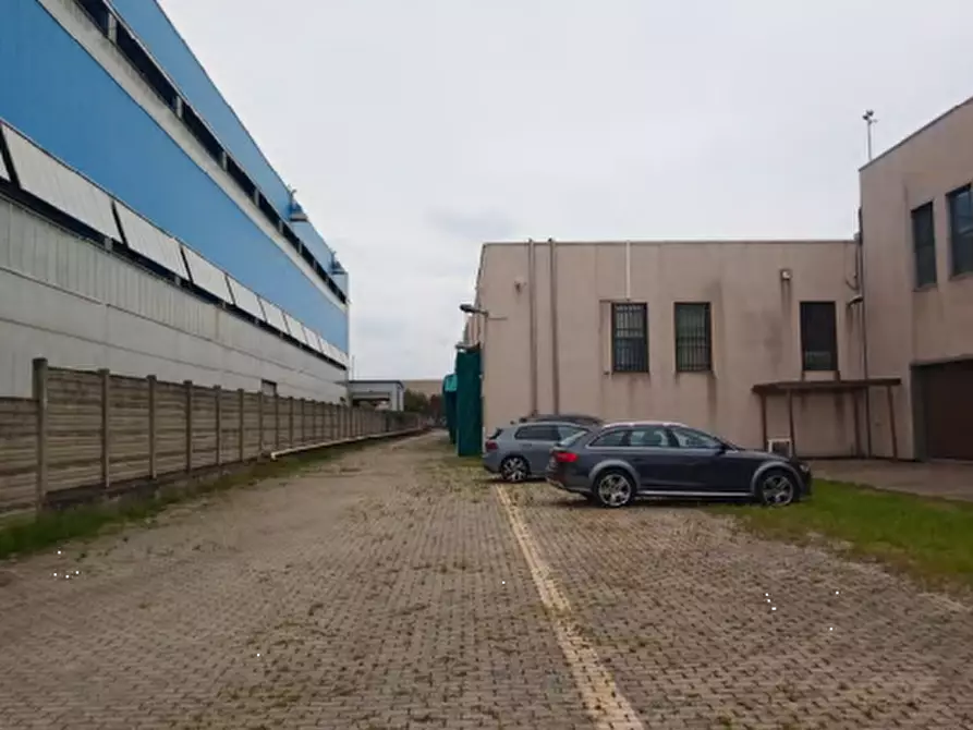 Immagine 4 di Capannone industriale in vendita  in Via S. Fiorano a Villasanta