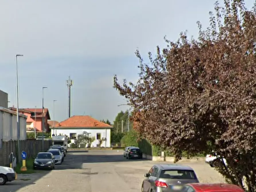 Immagine 15 di Capannone industriale in vendita  in Via S. Fiorano a Villasanta