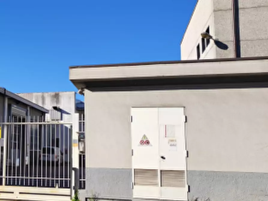 Immagine 6 di Capannone industriale in vendita  in Via Mario Albino Bonicalza a Cassano Magnago