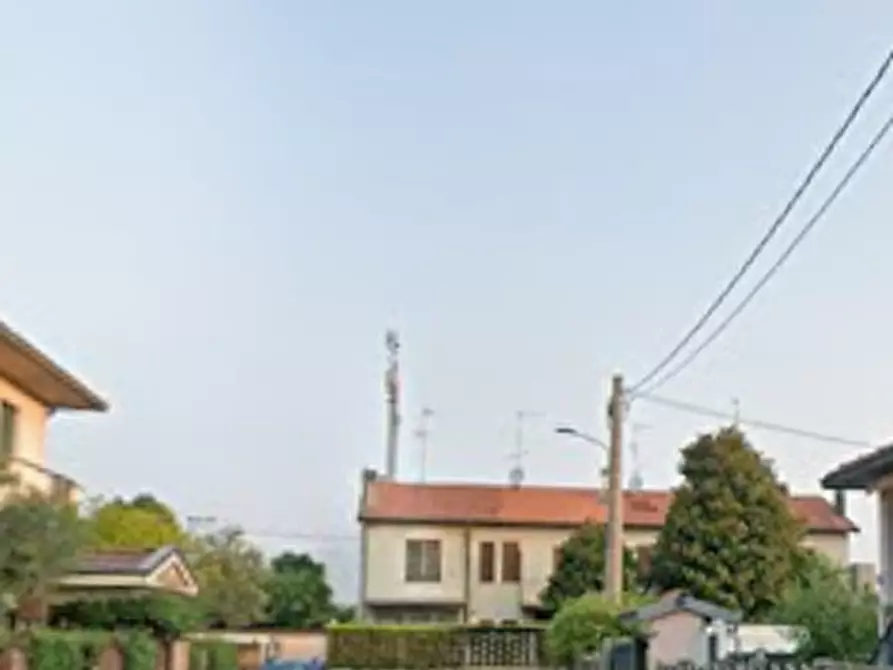 Immagine 7 di Appartamento in vendita  in Via Giuseppe Di Vittorio a Cerro Maggiore