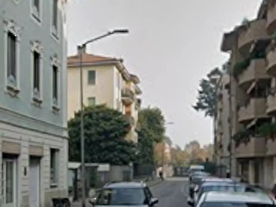 Immagine 3 di Garage in vendita  in Via Giacomo Frassi a Melegnano