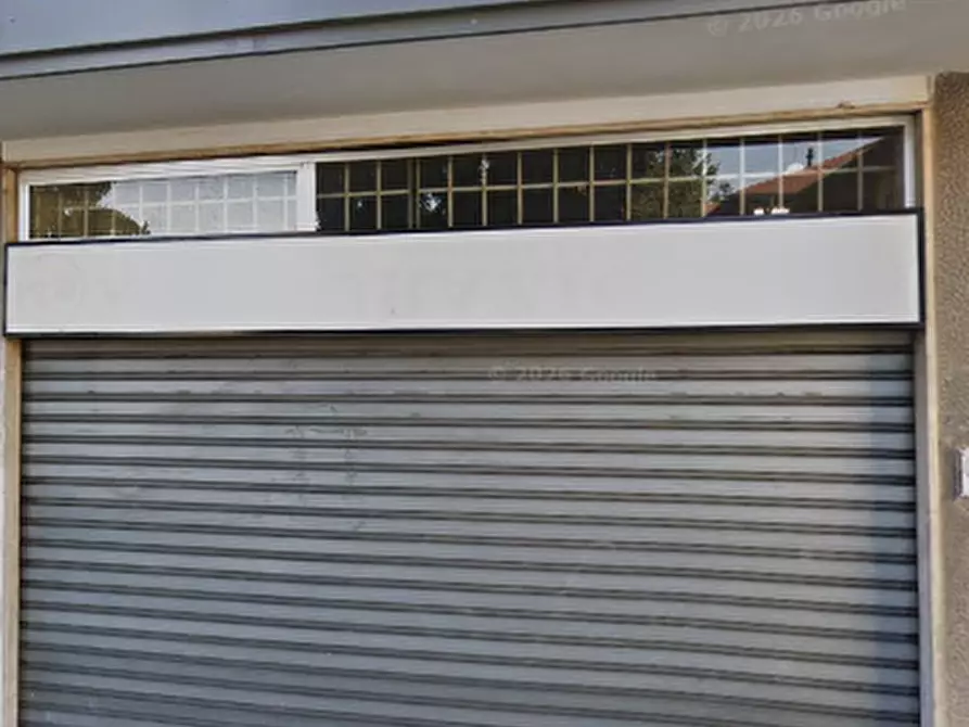 Immagine 4 di Negozio in vendita  in Via Benaglia  a Capriate San Gervasio