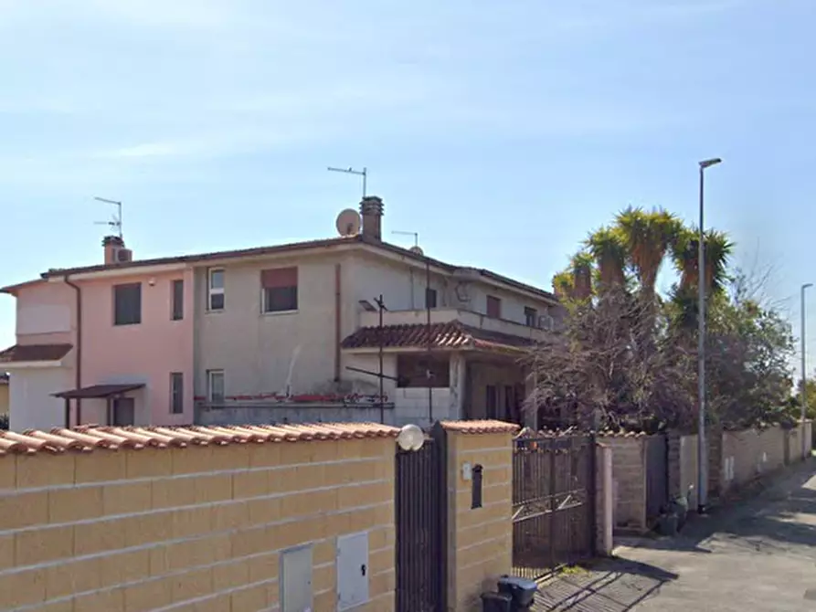 Immagine 9 di Villetta a schiera in vendita  in Via Erich Boehringer a Roma