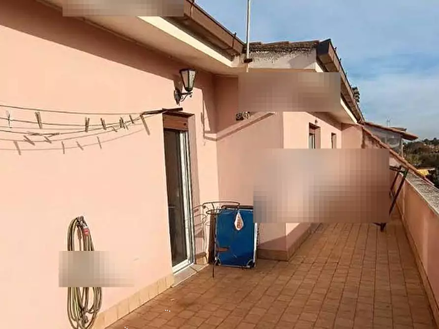 Immagine 4 di Villetta a schiera in vendita  in Via Erich Boehringer a Roma