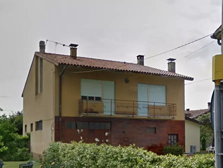 Immagine 2 di Stabile in vendita  in Via Venezia Giulia a Cormons