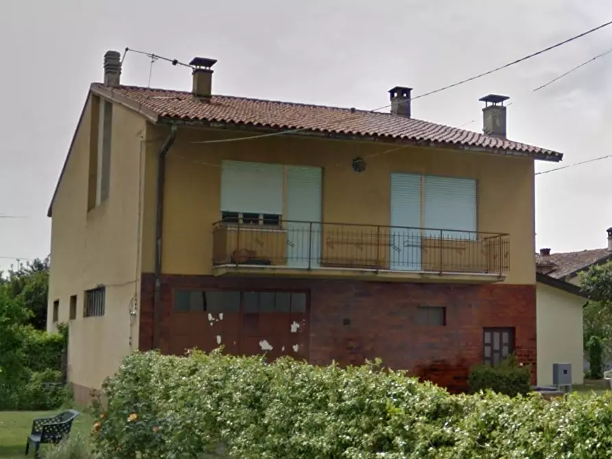 Immagine 3 di Stabile in vendita  in Via Venezia Giulia a Cormons