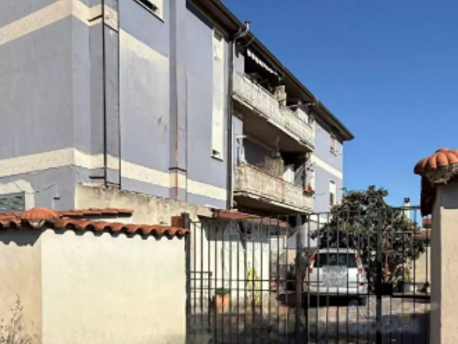 Immagine 4 di Negozio in vendita  in Via di Dragone a Roma