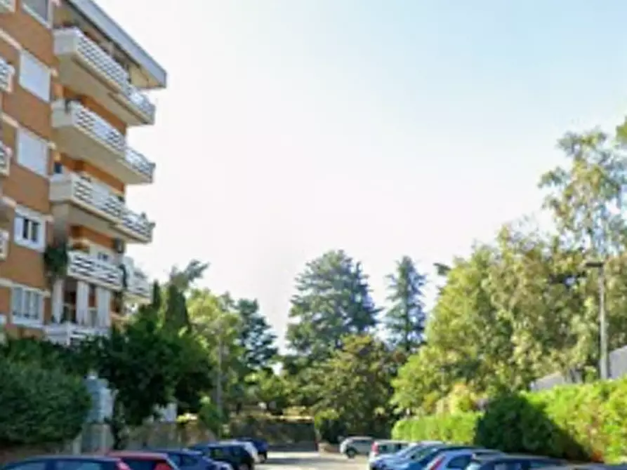 Immagine 8 di Garage in vendita  in Via Antonio Magarotto a Roma