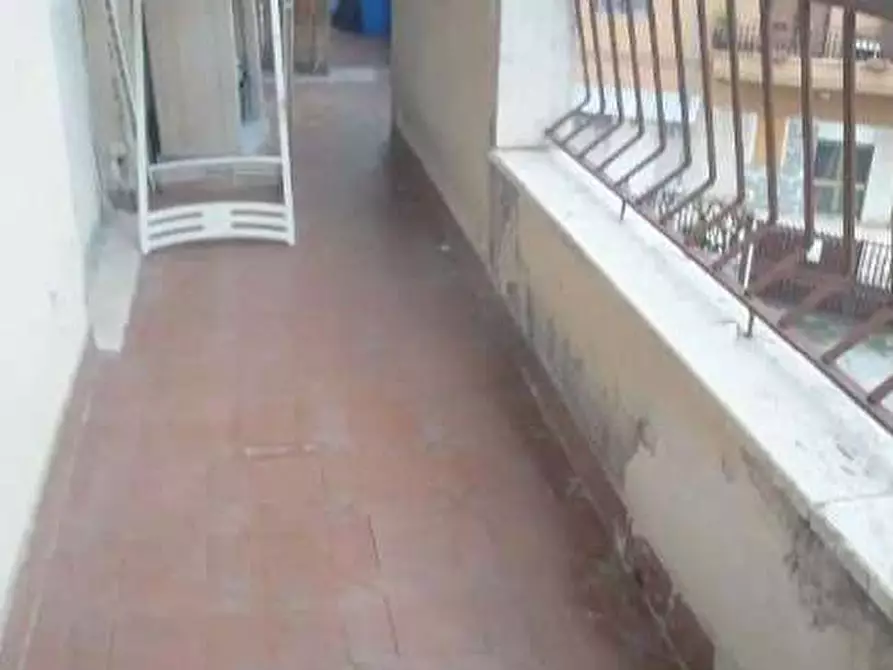 Immagine 18 di Appartamento in vendita  in Via Alberobello a Roma