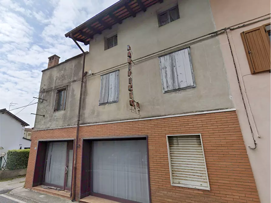 Immagine 3 di Negozio in vendita  in Via Venezia Giulia a Cormons