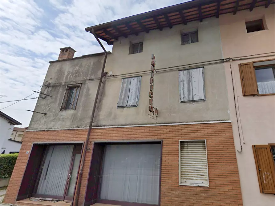 Immagine 4 di Negozio in vendita  in Via Venezia Giulia a Cormons