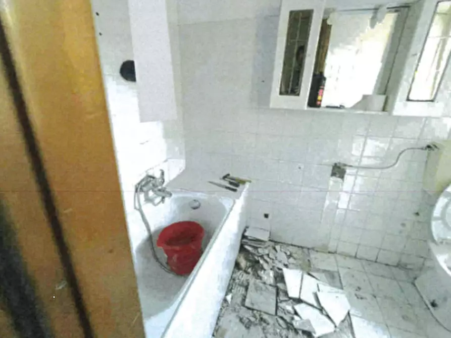 Immagine 14 di Appartamento in vendita  in Via Sant'Antonio a Calolziocorte