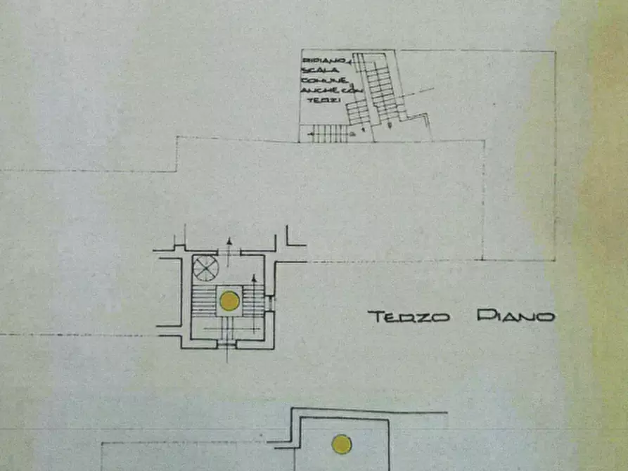 Immagine 15 di Appartamento in vendita  in Via Sant'Antonio a Calolziocorte