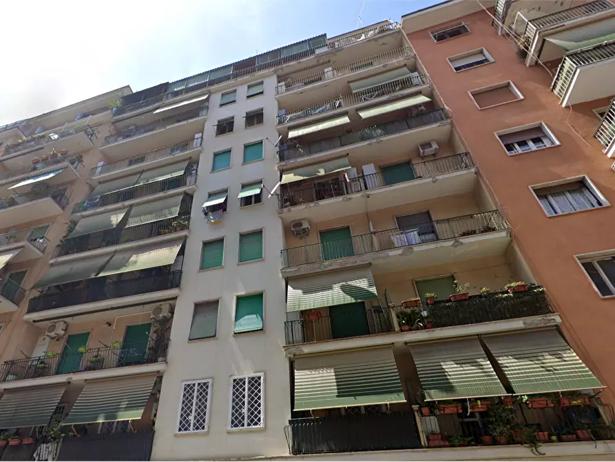 Immagine 3 di Appartamento in vendita  in Via Enea a Roma