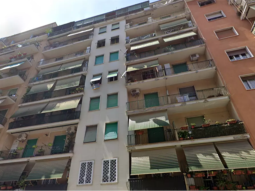 Immagine 4 di Appartamento in vendita  in Via Enea a Roma