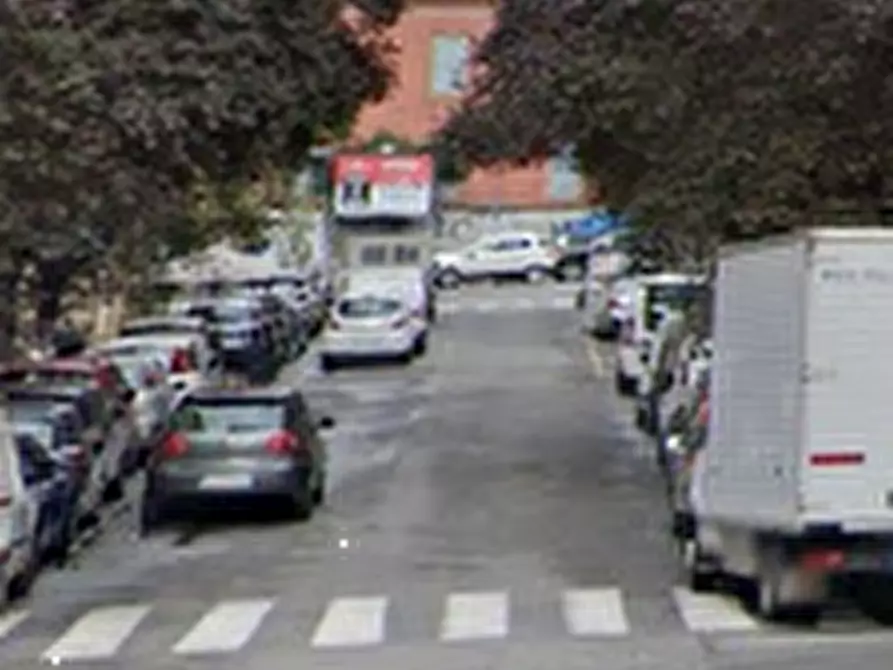 Immagine 8 di Appartamento in vendita  in Via Enea a Roma