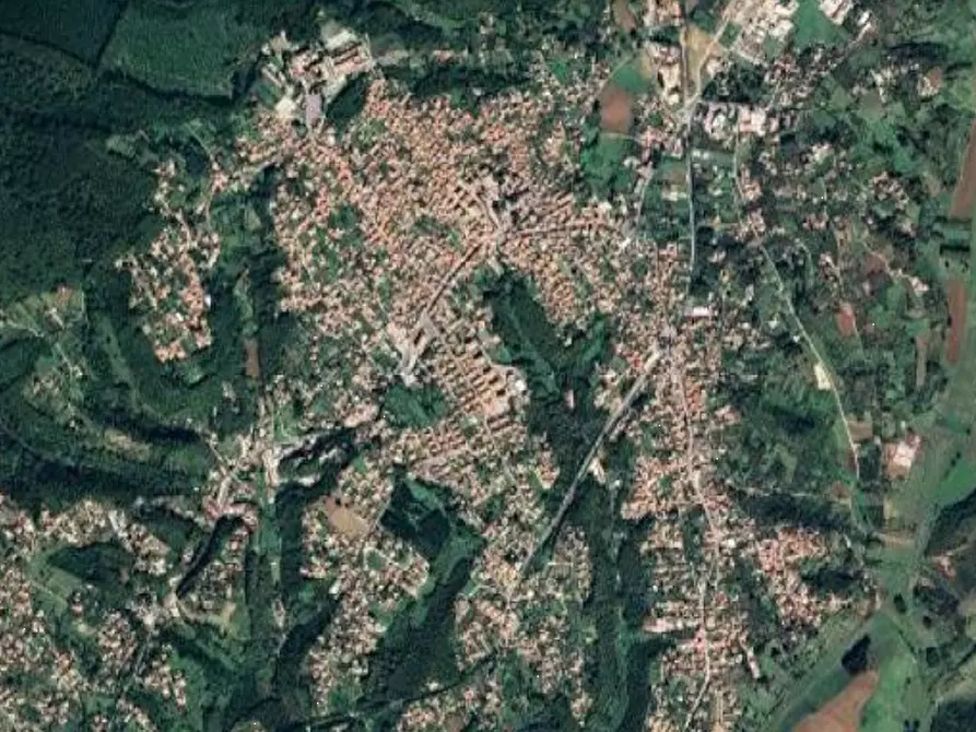 Immagine 2 di Appartamento in vendita  in Piazza Dell'Anfiteatro a Lariano