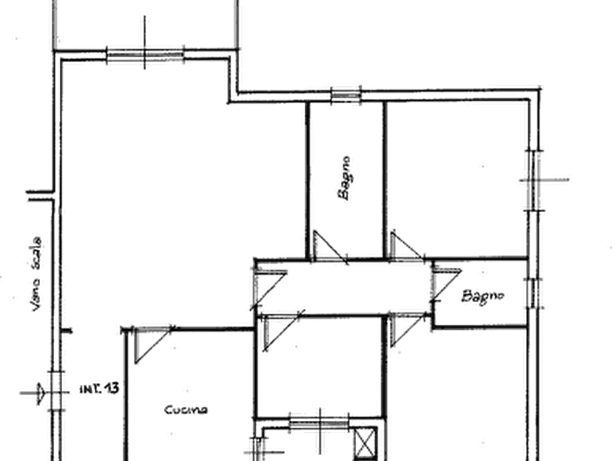 Immagine 16 di Appartamento in vendita  in Piazza Dell'Anfiteatro a Lariano