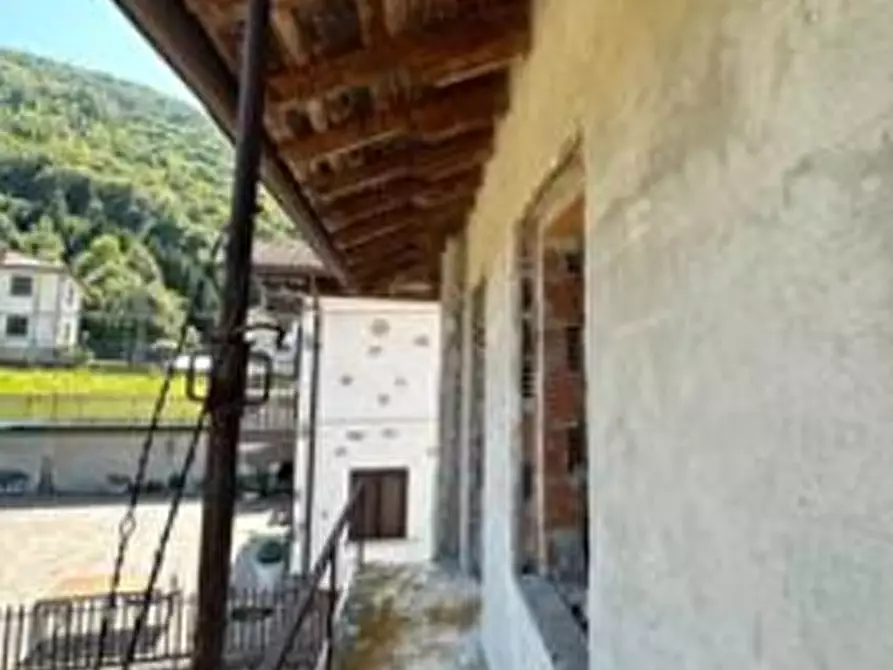 Immagine 2 di Stabile in vendita  in Via Ca’ Pellegrino a Bedulita