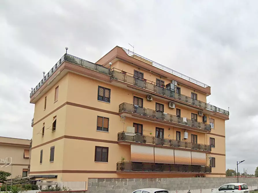 Immagine 6 di Porzione di villa in vendita  in Via Giuseppe Macchi  a Roma