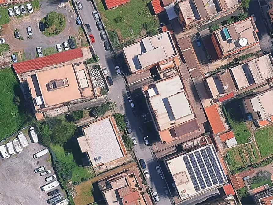 Immagine 16 di Porzione di villa in vendita  in Via Giuseppe Macchi  a Roma