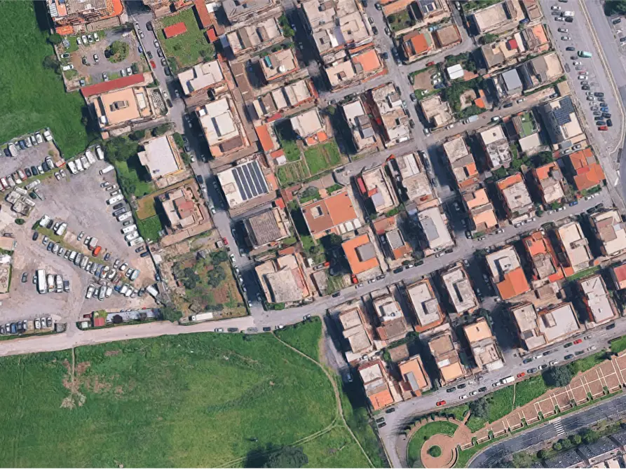 Immagine 17 di Porzione di villa in vendita  in Via Giuseppe Macchi  a Roma