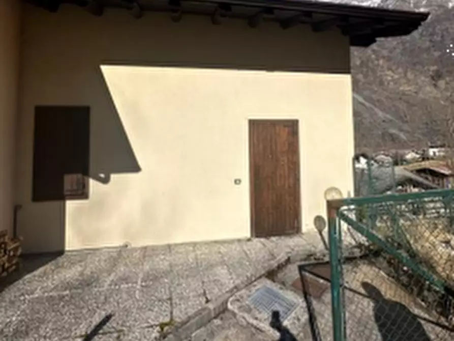 Immagine 4 di Appartamento in vendita  in Via Curò a Valbondione