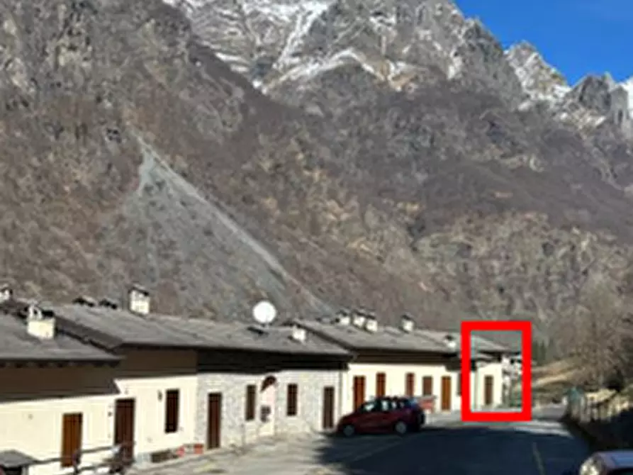 Immagine 3 di Appartamento in vendita  in Via Curò a Valbondione