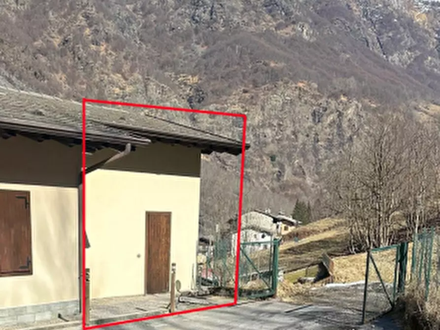 Immagine 8 di Appartamento in vendita  in Via Curò a Valbondione