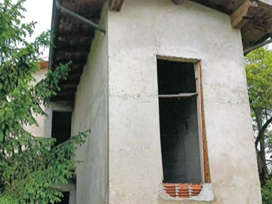 Immagine 1 di Magazzino in vendita  in Via Testa a Ceresara